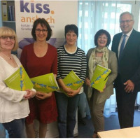Elke Held, Susanne Friedrich, Margit Kaufmann, Christa Naaß und Richard Bartsch bei Ihrem Besuch bei kiss Ansbach
